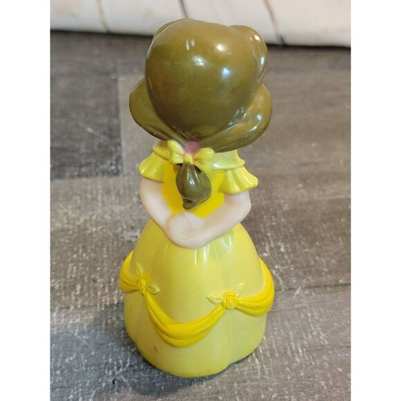 Disney yellow dress Belle Beauty and the Beast toy figure - Picture 5 of 7